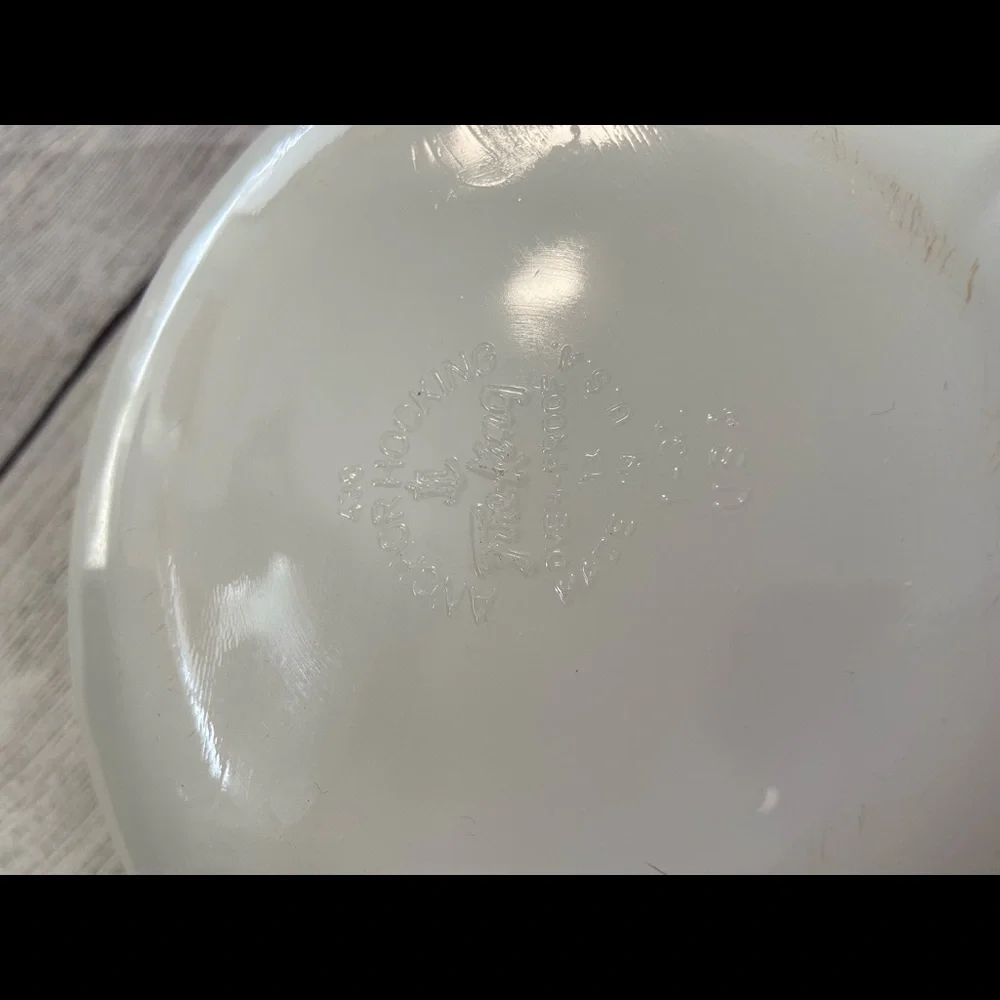 Vintage Anchor Hocking Fire King  1 QT Glass Dish Vegetable Print White Green